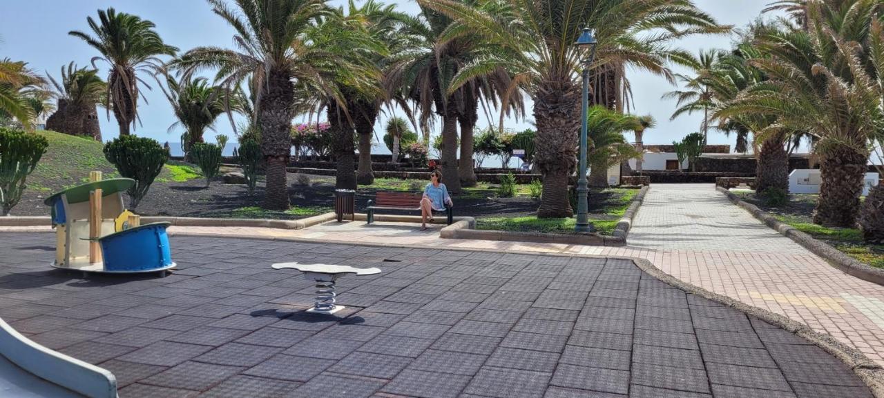 Casahost Bastian Boutique I Seaview Lejlighed Costa Teguise Eksteriør billede